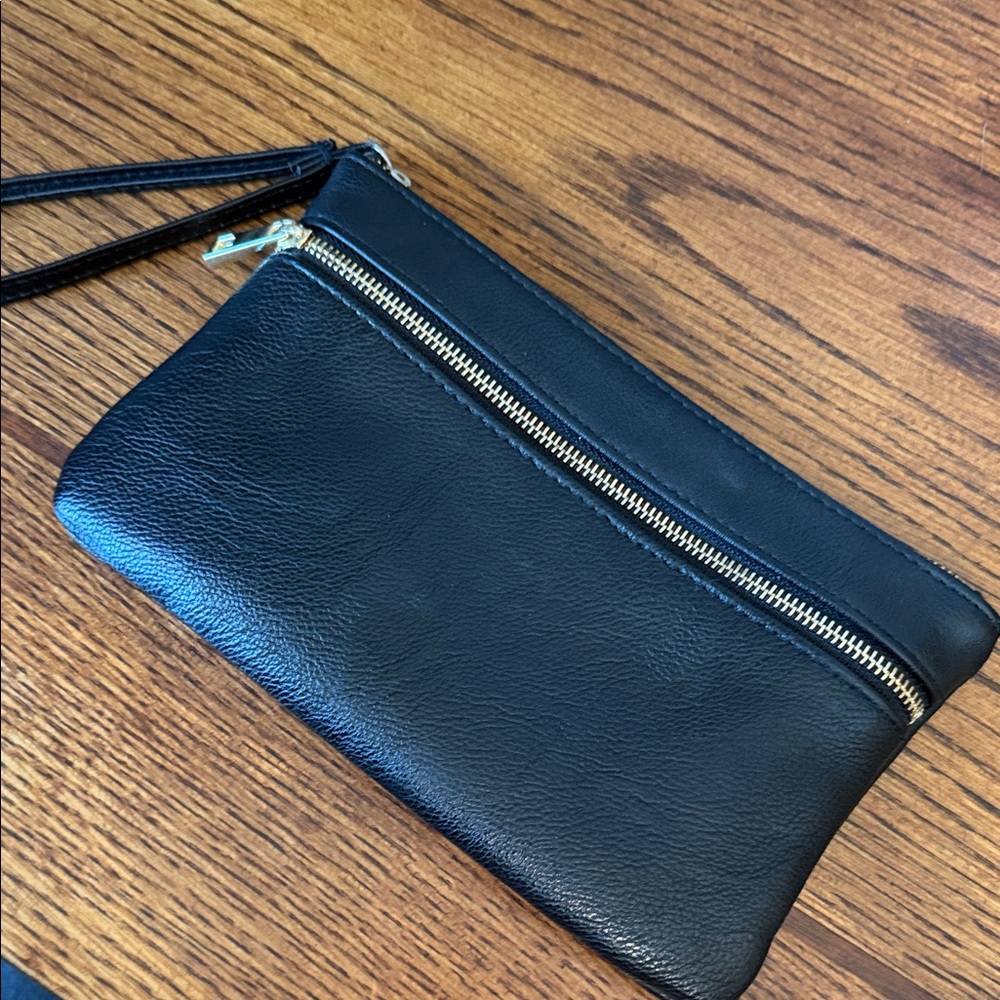 Black Wristlet with Gold Zipper EUC